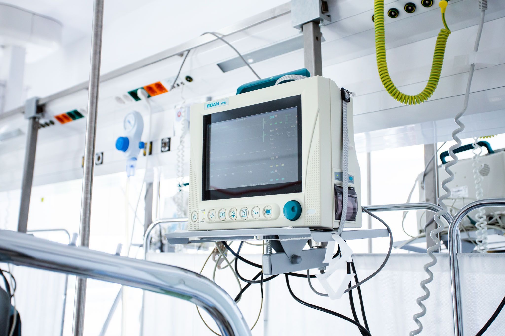 90 új állást hoznak létre a kórházban