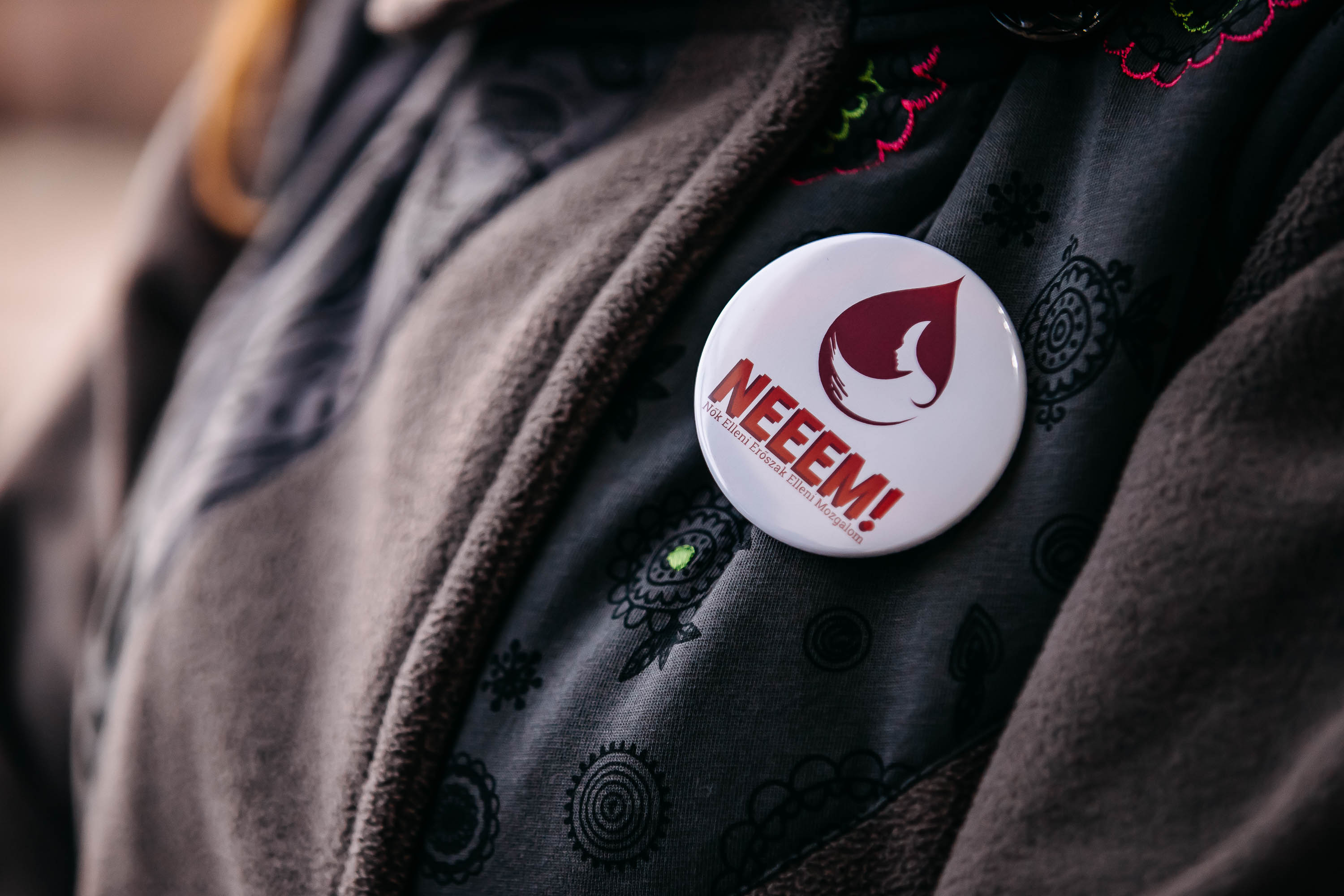 Violența împotriva femeilor este o problemă care privește întreaga comunitate